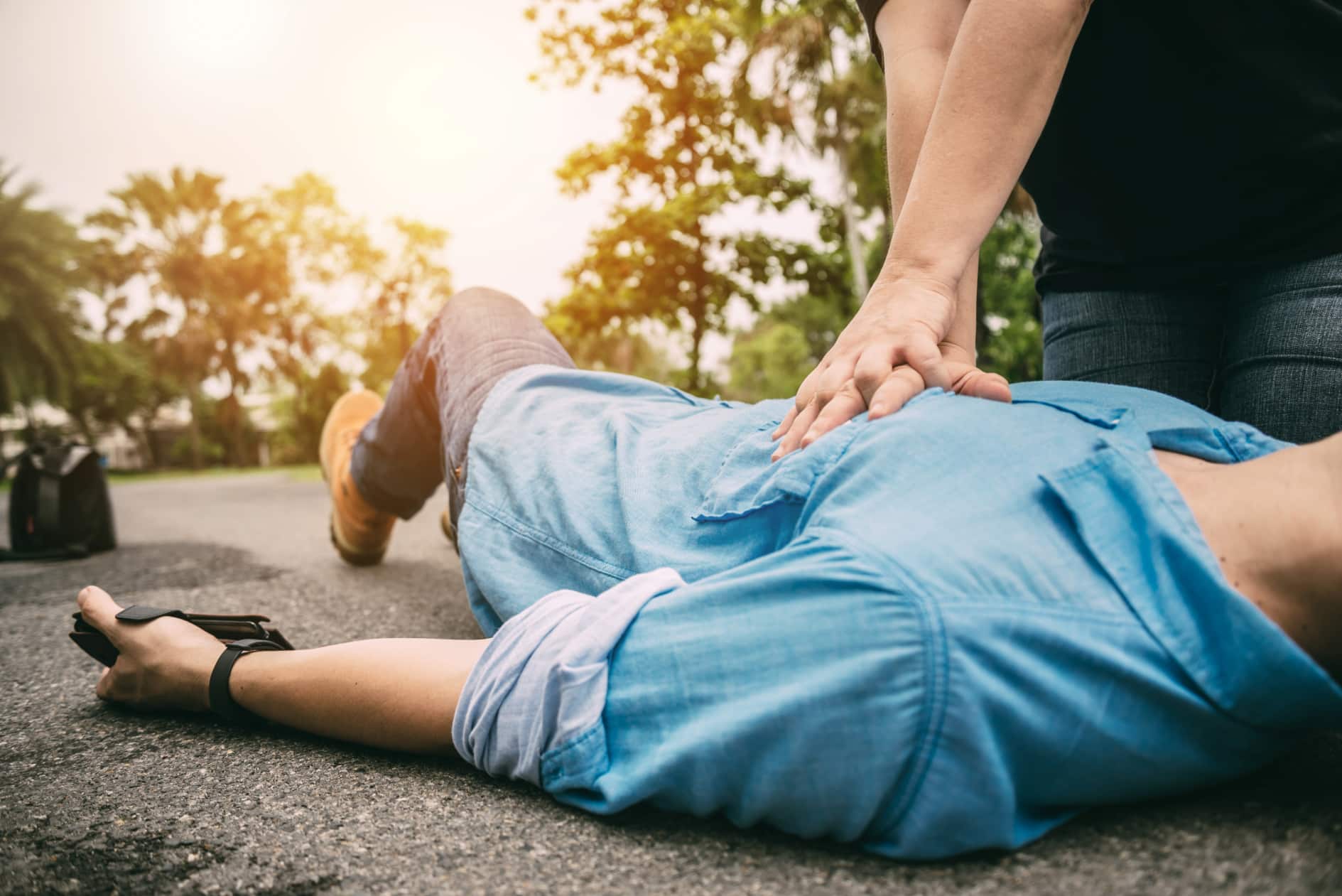 First aid response for chest pain and suspected heart attack in the UK