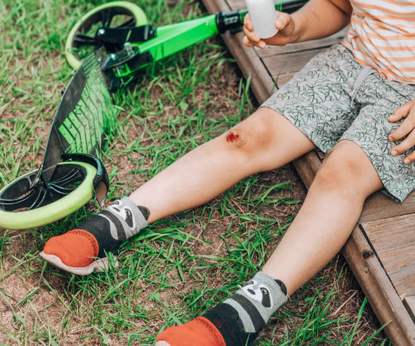 First Aid for Road Rash and Skin Grazes – First Aid Kits UK